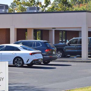 HMG Nephrology at Brookside Drive exterior