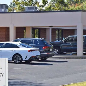 HMG Nephrology at Brookside Drive exterior