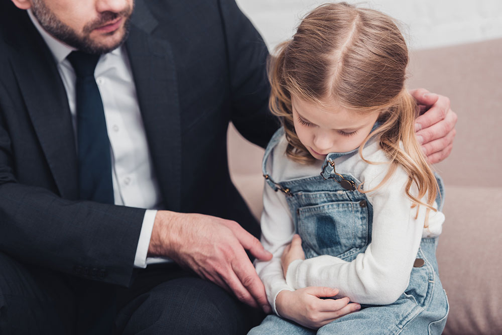 dad and child with stomach virus